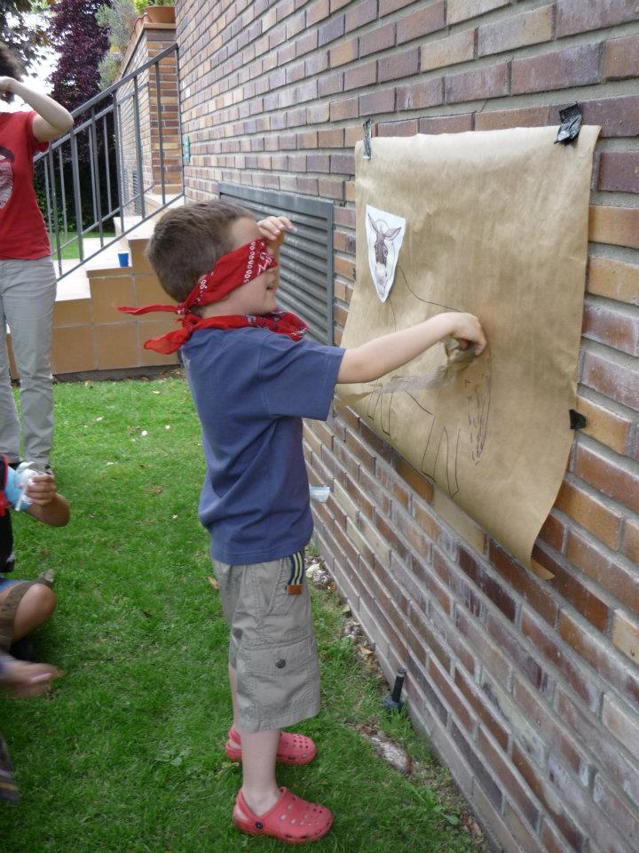 Juego de ponerle la cola al burro :)