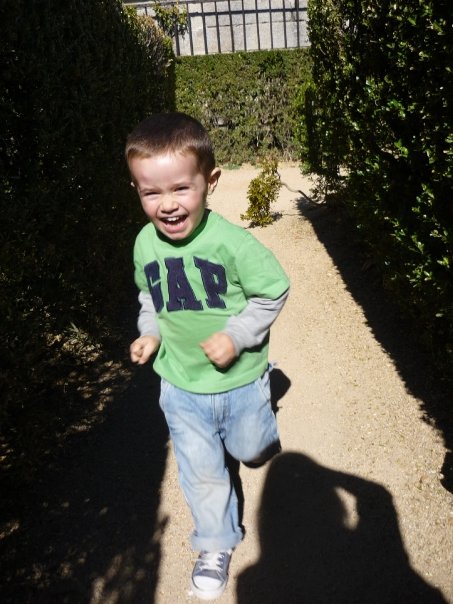 Corriendo por los jardines :)